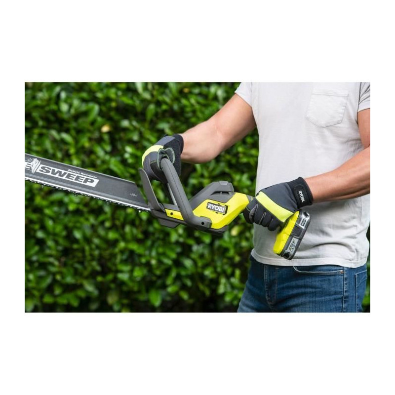 RYOBI ONE+ 18V cordless LINEA hedge trimmer - In-line design - 55 cm b