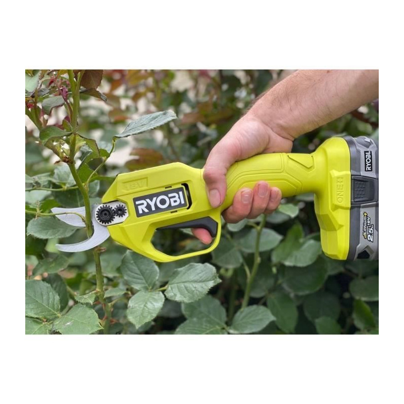 RYOBI ONE + Cordless Pruner 18V - SK5 Japanese Carbon Steel Chrome Byp
