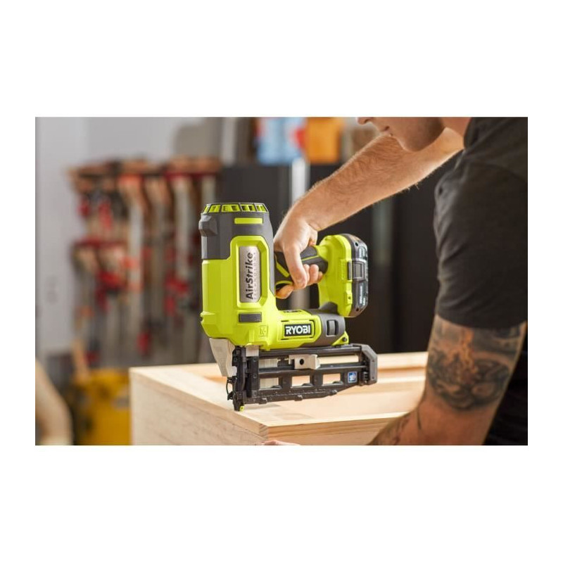 RYOBI ONE+ 16G 18V Compressed Air Finish Nailer (Bare) - R16GN18-0